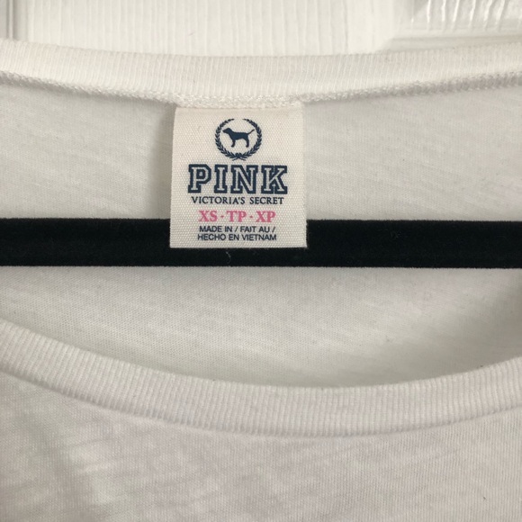 PINK sequin flag crop top - Picture 3 of 3